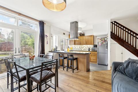 3 bedroom terraced house for sale, Bushey Road, Raynes Park SW20