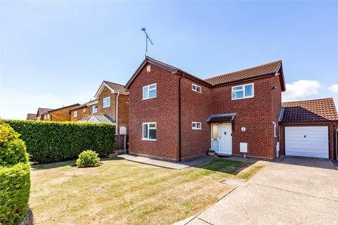 3 bedroom detached house for sale, Broad Oaks, Wickford, Essex, SS12