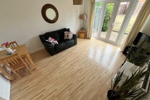 2 bedroom end of terrace house for sale, Chalkdown, Luton, Bedfordshire, LU2 7FH