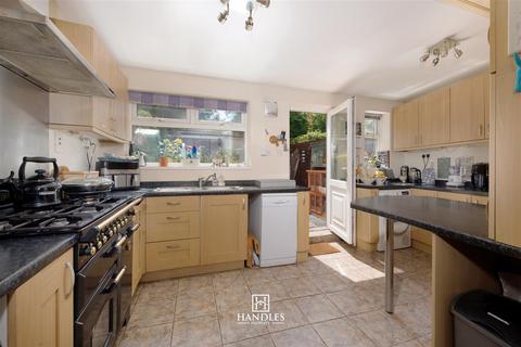 125 Cape Road, Warwick, CV34 5DH