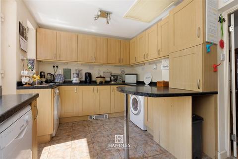 125 Cape Road, Warwick, CV34 5DH