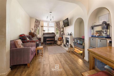 125 Cape Road, Warwick, CV34 5DH