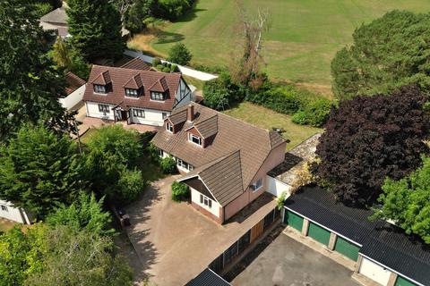4 bedroom detached house for sale, Wokingham RG40