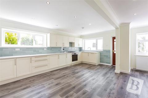 3 bedroom detached house for sale, Station Avenue, Wickford, Essex, SS11