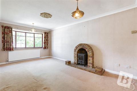 3 bedroom detached house for sale, Station Avenue, Wickford, Essex, SS11