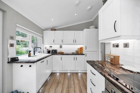 2 bedroom park home for sale, London Road, Royston SG8