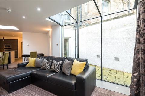 2 bedroom apartment to rent, Rothesay Place, Edinburgh