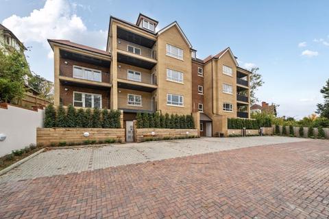 88 Riddlesdown Road, Purley