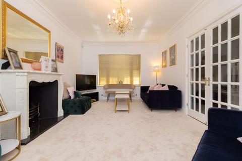 4 bedroom detached house for sale, Tower Place, Warlingham