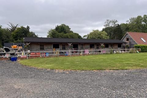 Equestrian property to rent, Toat Lane, Pulborough