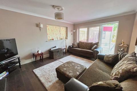 5 bedroom detached house for sale, Cedar House, 10 Carreg Arwyn, Llanharry, Pontyclun CF72 9LG