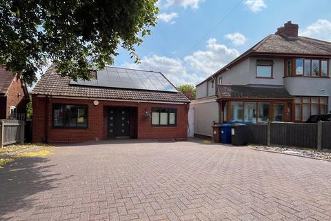 Rugeley Road, Burntwood, WS7 9BE