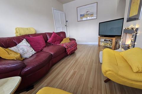 3 bedroom end of terrace house for sale, Aldridge Road, Great Barr, Birmingham B44 8NB