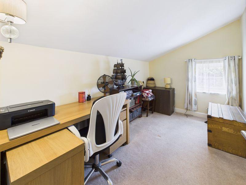 Bedroom 4/Office
