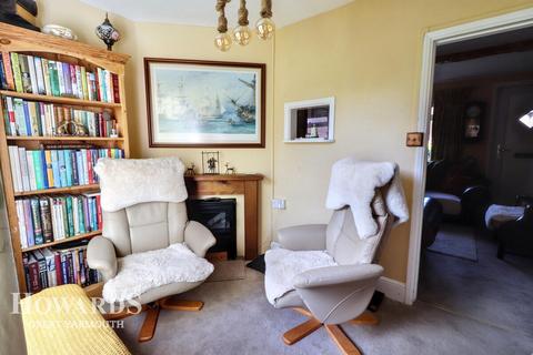 2 bedroom end of terrace house for sale, Clay Road, Caister-on-Sea