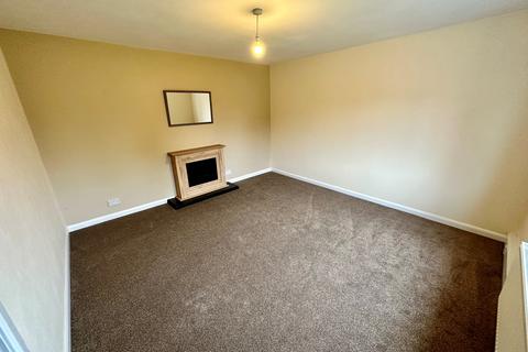 3 bedroom semi-detached house to rent, Matlock Road, Barnsley
