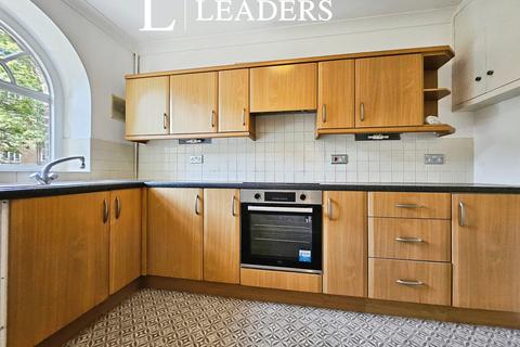 2 bedroom flat to rent, Furze Hill, Hove, BN3