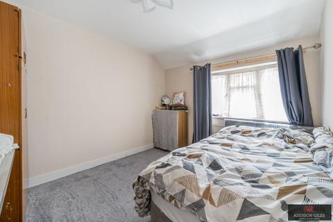 3 bedroom semi-detached house for sale, Beresford Avenue, Slough, Berkshire, SL2