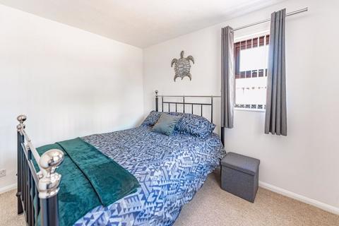 2 bedroom flat for sale, Beehive Walk, Old Portsmouth