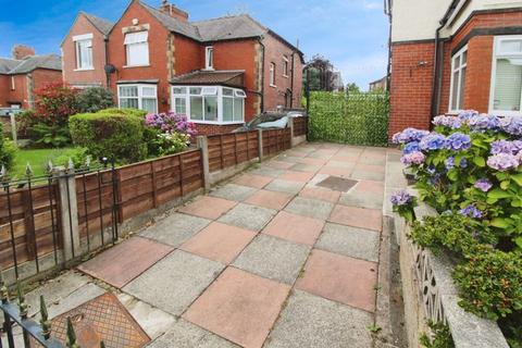 19 Daneshill, Prestwich, Manchester, M25 2QL