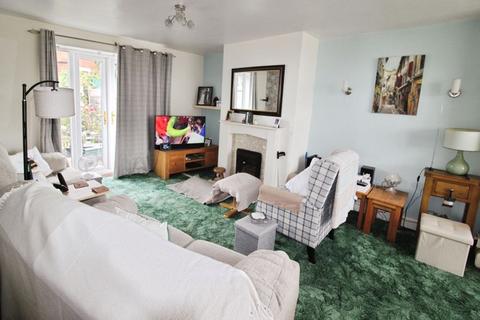 19 Daneshill, Prestwich, Manchester, M25 2QL
