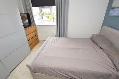 2 bedroom terraced house to rent, 2 Bedroom End of Terrace House. Alder Close, Tunbridge Wells