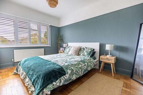 8 Craigmoor Close, Bournemouth, BH8 9LU
