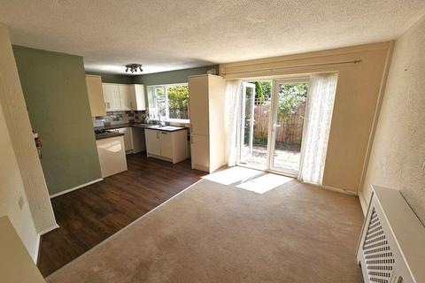 2 bedroom maisonette to rent, Amberley Way, Sutton Coldfield B74