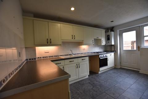 2 bedroom terraced house to rent, Meadenvale, Peterborough, PE1