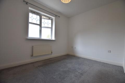 2 bedroom terraced house to rent, Meadenvale, Peterborough, PE1