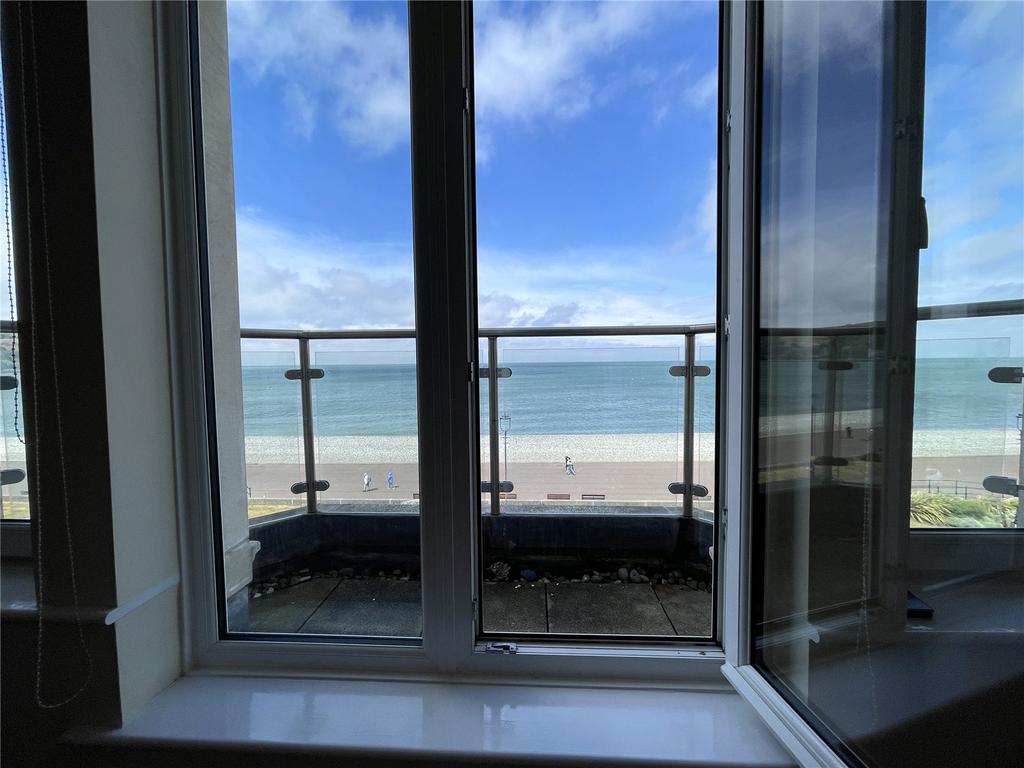 Lounge Balcony