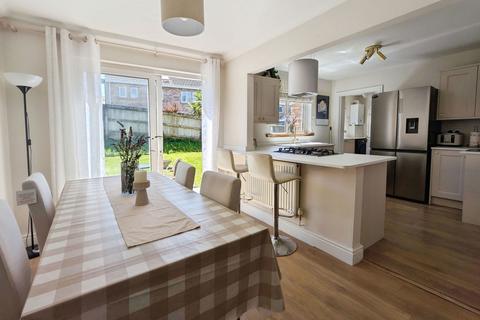 3 bedroom detached house for sale, The Meadows, Neath SA10