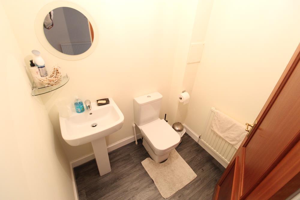 Cloakroom WC