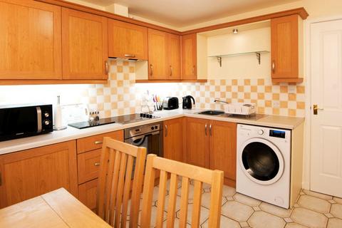 2 bedroom flat to rent, Holland Street, Aberdeen, AB25