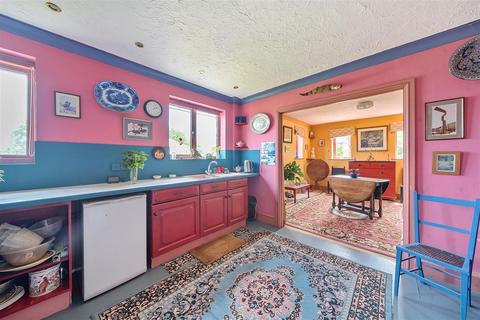 Jumar Dray Road, Higher Odcombe, Yeovil, BA22 8UG