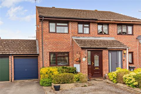 Billington Way, Thatcham, Berkshire, RG18
