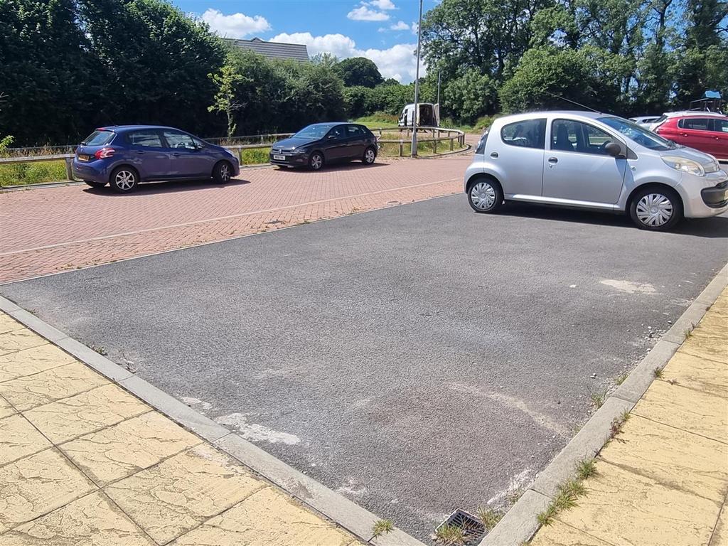Parking.jpg
