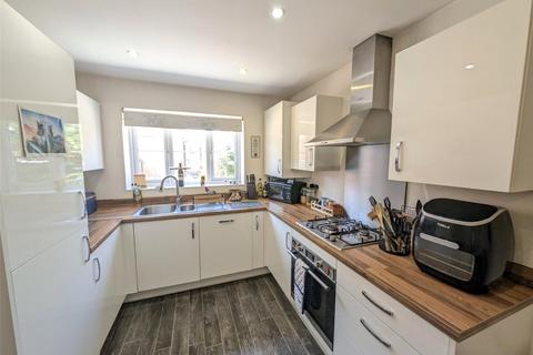 3 bedroom end of terrace house for sale, Blockley Road, Hadley, Telford, Shropshire, TF1