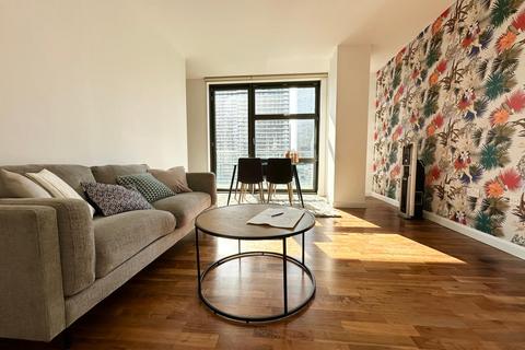 2 bedroom apartment to rent, Discovery Dock Apartments, London E14
