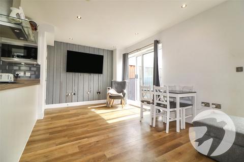 2 bedroom maisonette for sale, Strata Road "The Quarry", Erith, Kent, DA8