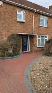 3 bedroom semi-detached house to rent, Stacey Avenue, Wolverton, Milton Keynes