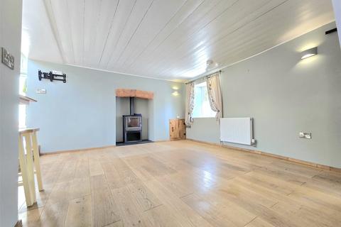2 bedroom semi-detached house to rent, Kilkhampton, Bude, Cornwall, EX23