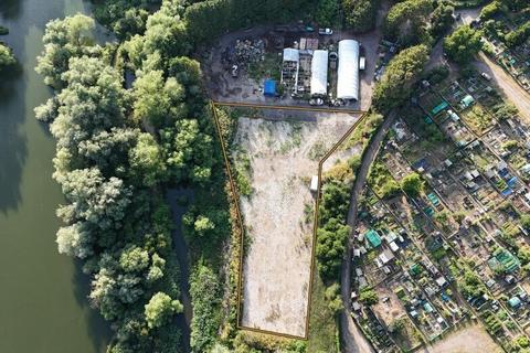 Land to rent, Plaxton Way Ware SG12 7QE