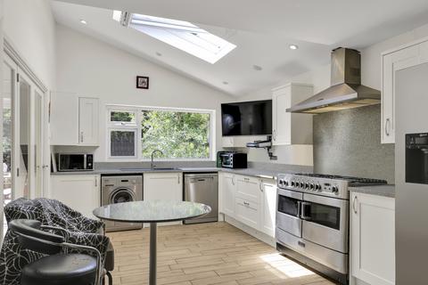 3 Coppice Avenue, Great Shelford, Cambridge, CB22 5AQ