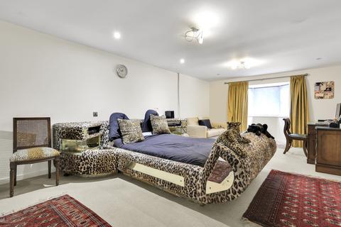 3 Coppice Avenue, Great Shelford, Cambridge, CB22 5AQ