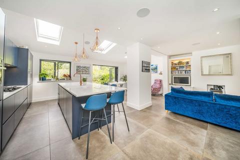 5 bedroom semi-detached house for sale, Munster Road, Teddington TW11