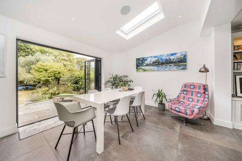 5 bedroom semi-detached house for sale, Munster Road, Teddington TW11