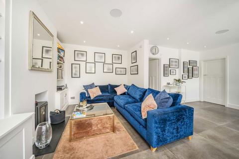 5 bedroom semi-detached house for sale, Munster Road, Teddington TW11