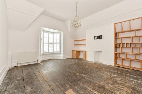 2 bedroom maisonette for sale, High Street, Sandown PO36