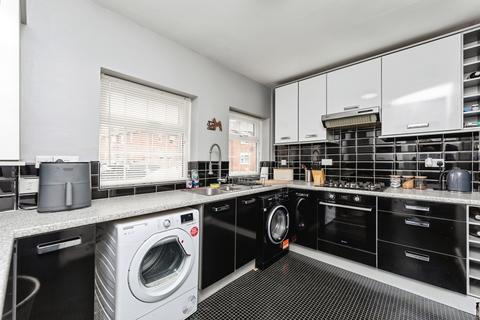 3 bedroom semi-detached house for sale, Cromwell Crescent, West Yorkshire WF8